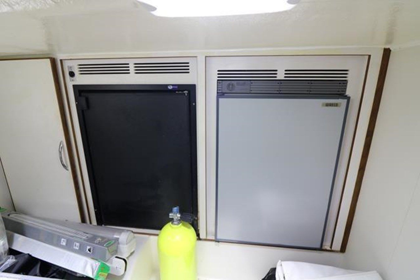 best yacht sales deals Grand Banks 43 Heritage EU - GRAND BANKS MARINE