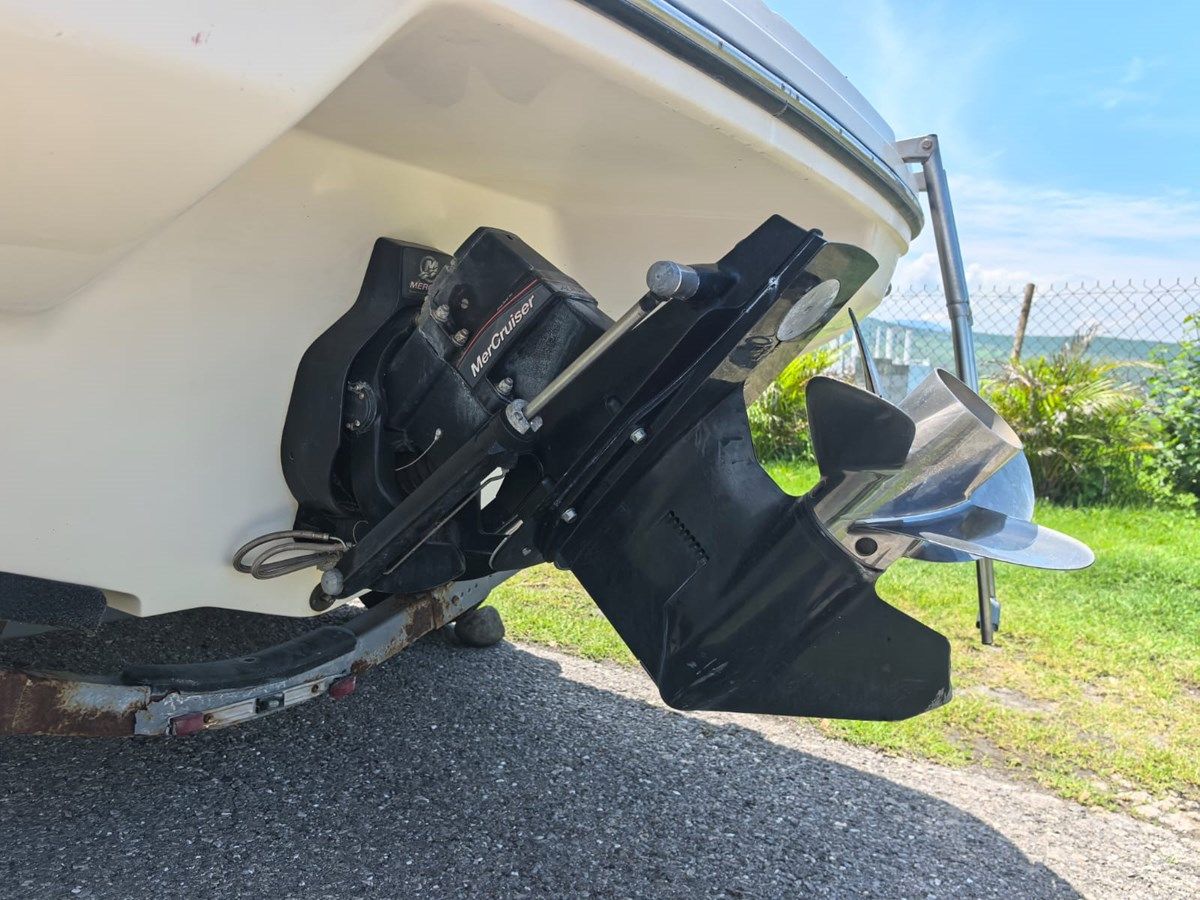 2013 SeaRay 205 Sport @ Tequesquitengo yacht sale