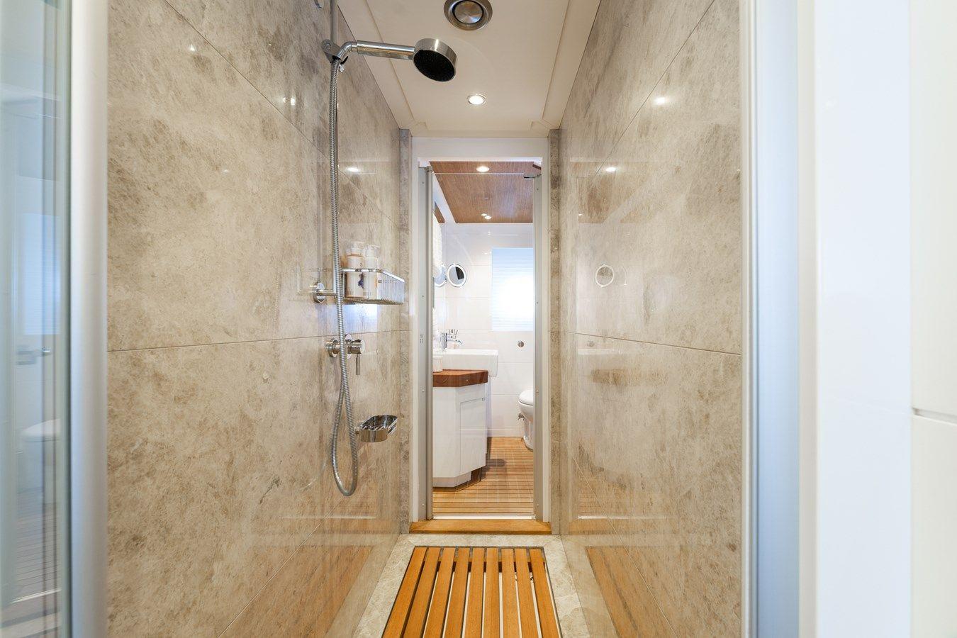 the best price on PREFERENCE 19