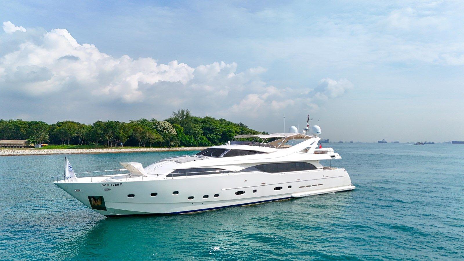 best yacht sales deals Custom Line 112