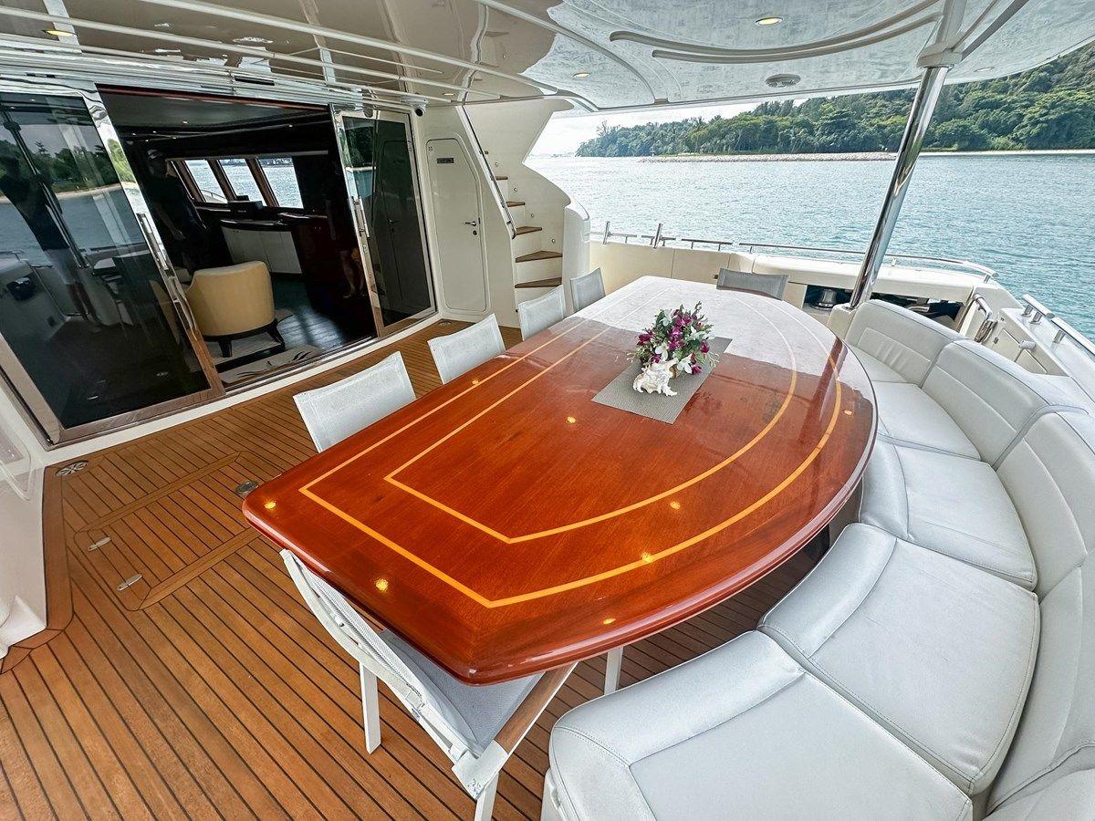 Buy a Custom Line 112 - FERRETTI CUSTOM LINE at Shestakov Yacht Sales