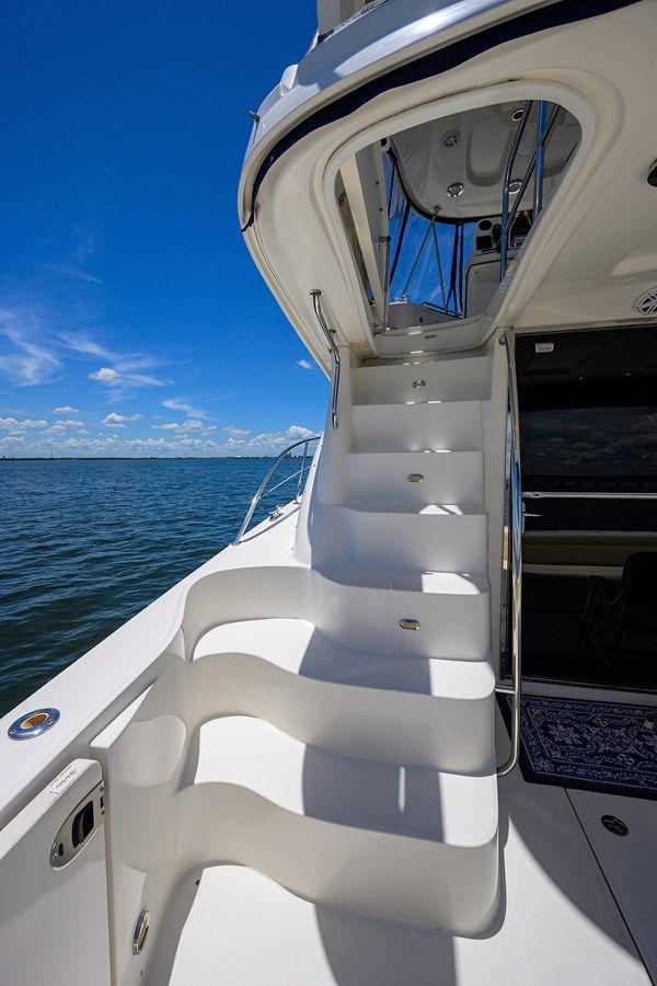 Buy a YES DEAR - SEA RAY at Shestakov Yacht Sales
