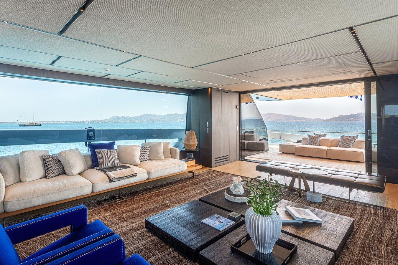 the best price on Just Marie III 112