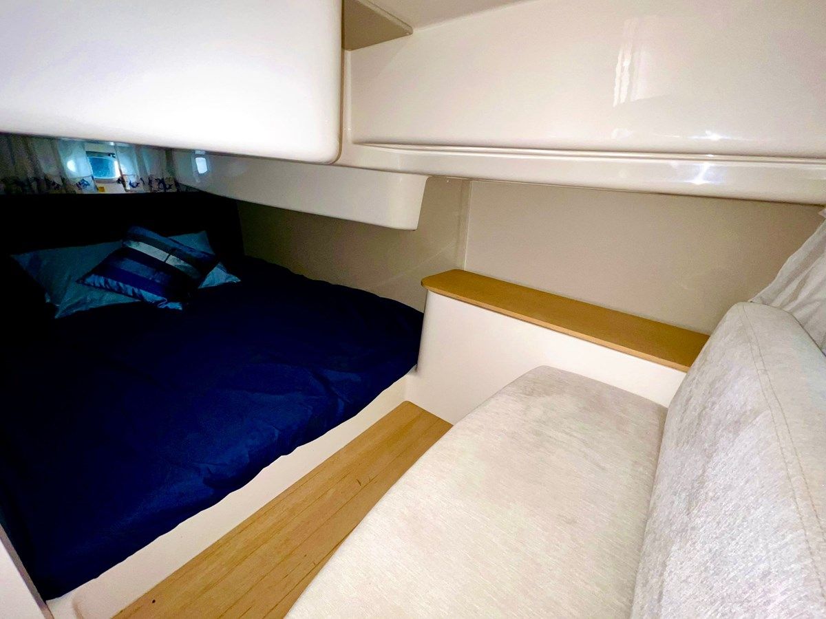 Лучшая цена на LA DAMA MARIA 2008