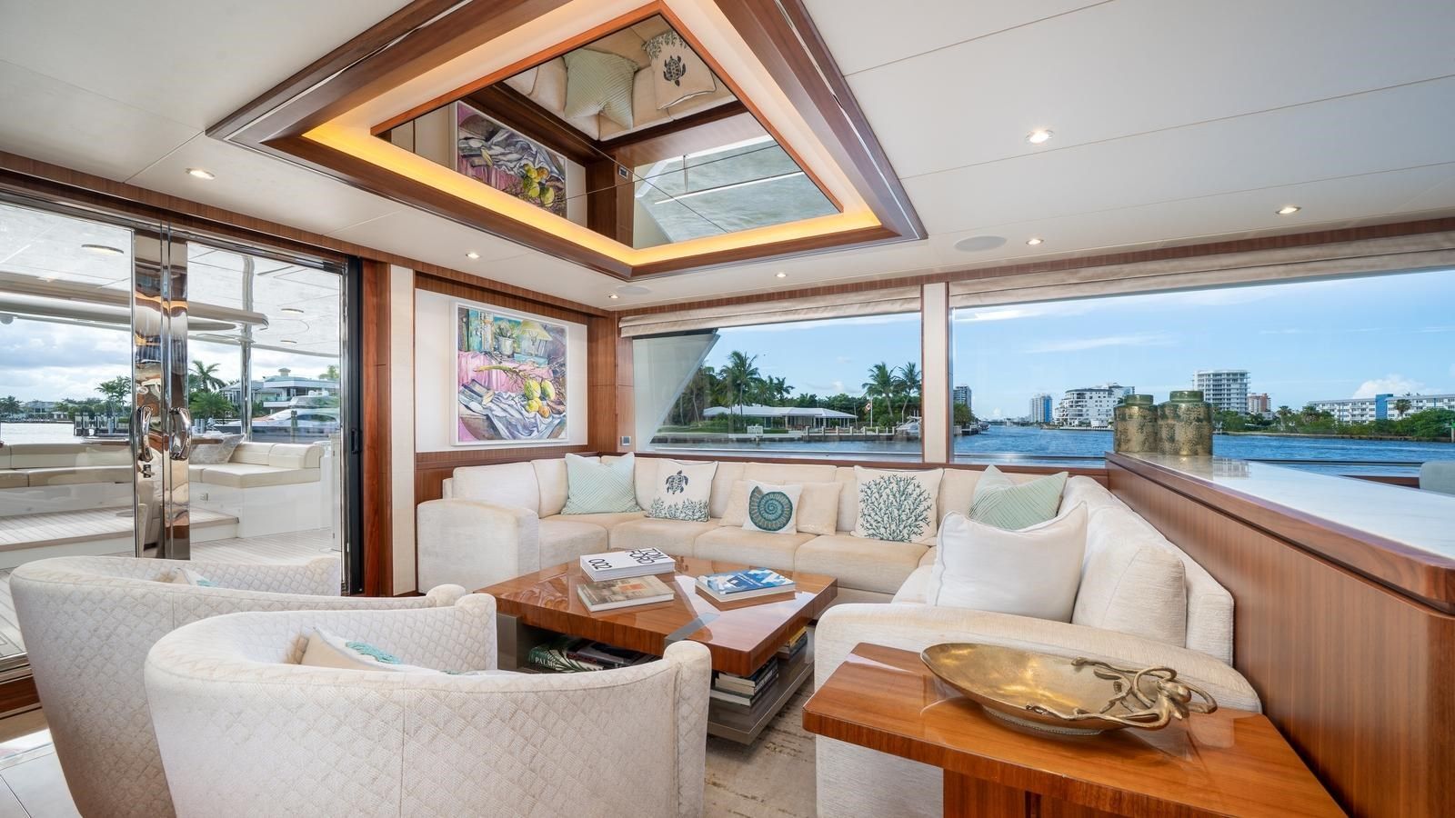 Buy a IRIDESCENCE 100 MY at Shestakov Yacht Sales