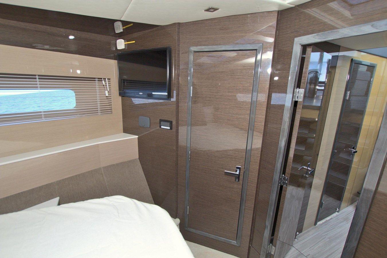 best yacht sales deals Stepping Stone V 54 Fly