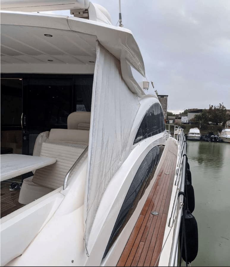 PRINCESS V65 SPORT YACHT