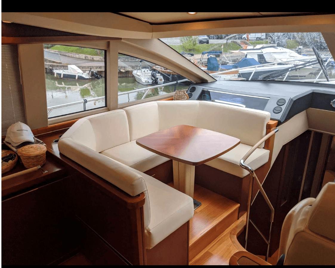 PRINCESS V65 SPORT YACHT 66