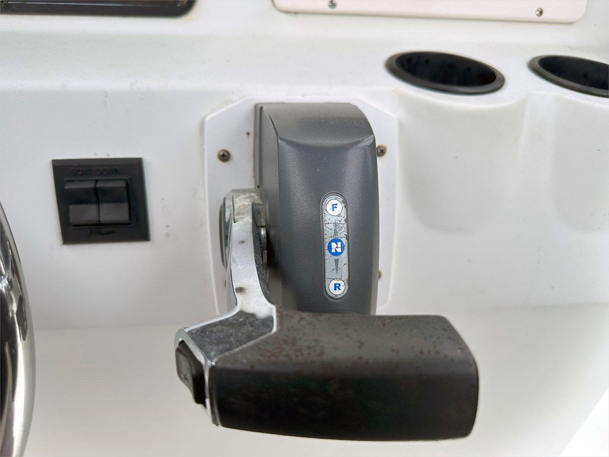 23' Hydra-Sports 2000 Seahorse 2000 price