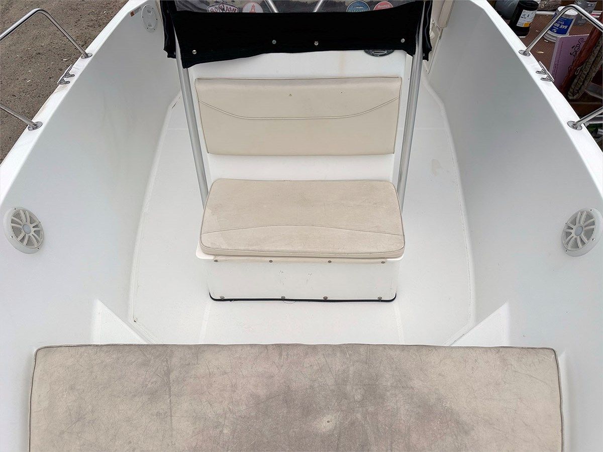 23' Hydra-Sports 2000 Seahorse yacht sale