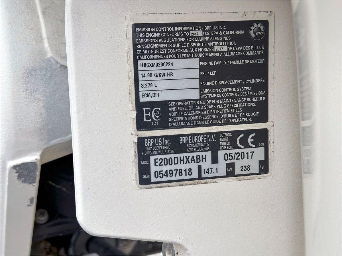 Buy a 23' Hydra-Sports 2000 Seahorse 2000 at Shestakov Yacht Sales