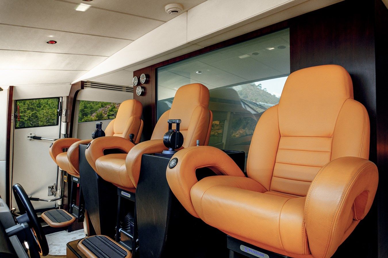 Buy a GINGER 2006 at Shestakov Yacht Sales