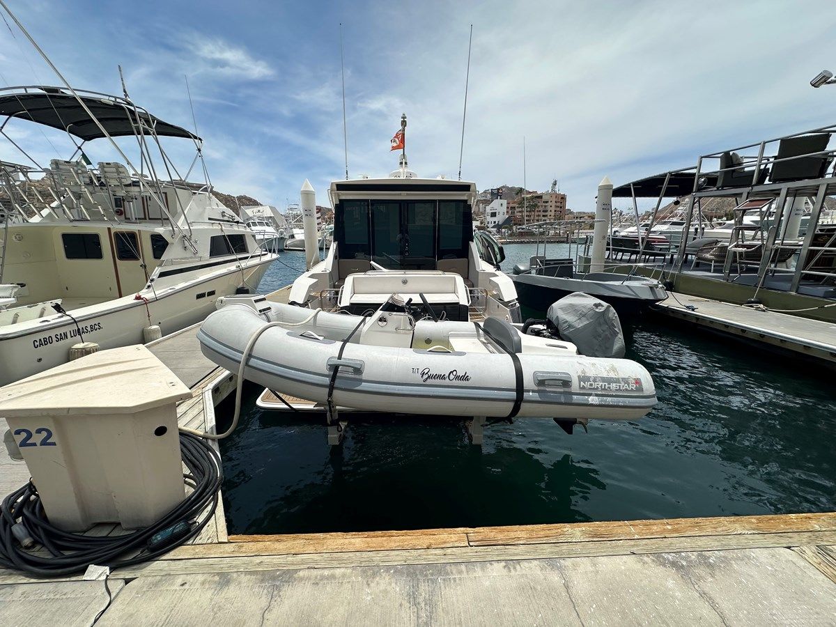 BUENA ONDA 39 yacht sale