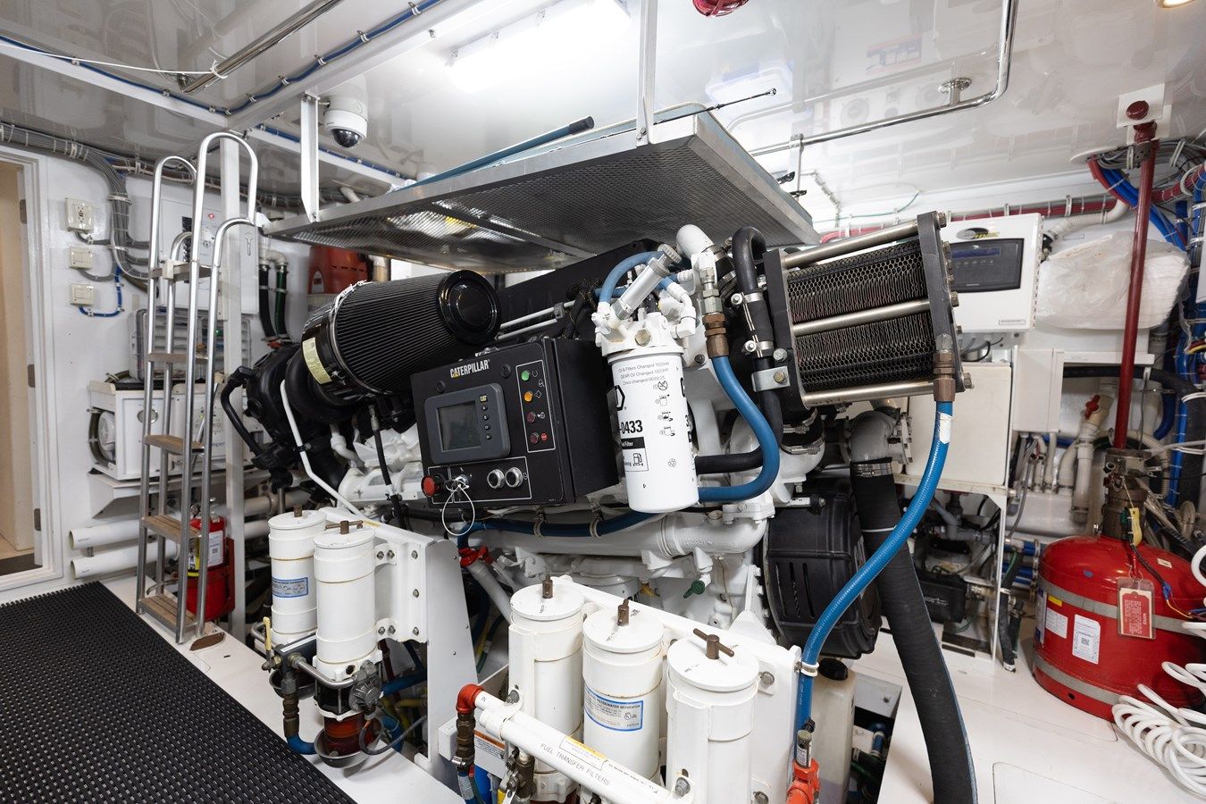 Купить яхту Ritz Sea - Hatteras в Shestakov Yacht Sales