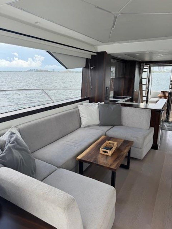 best yacht sales deals 4 Play Manhattan 68