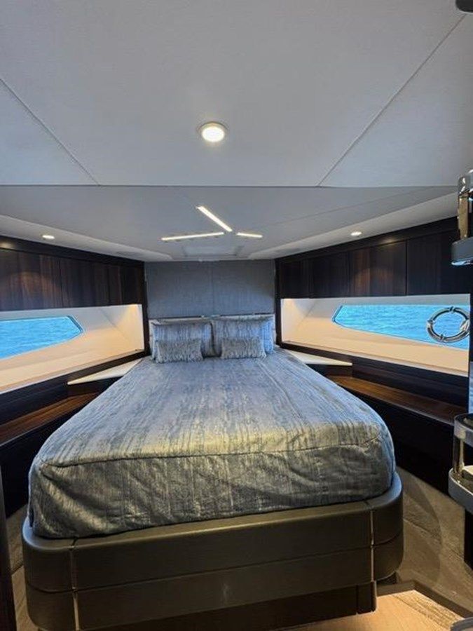 Buy a 4 Play Manhattan 68 at Shestakov Yacht Sales