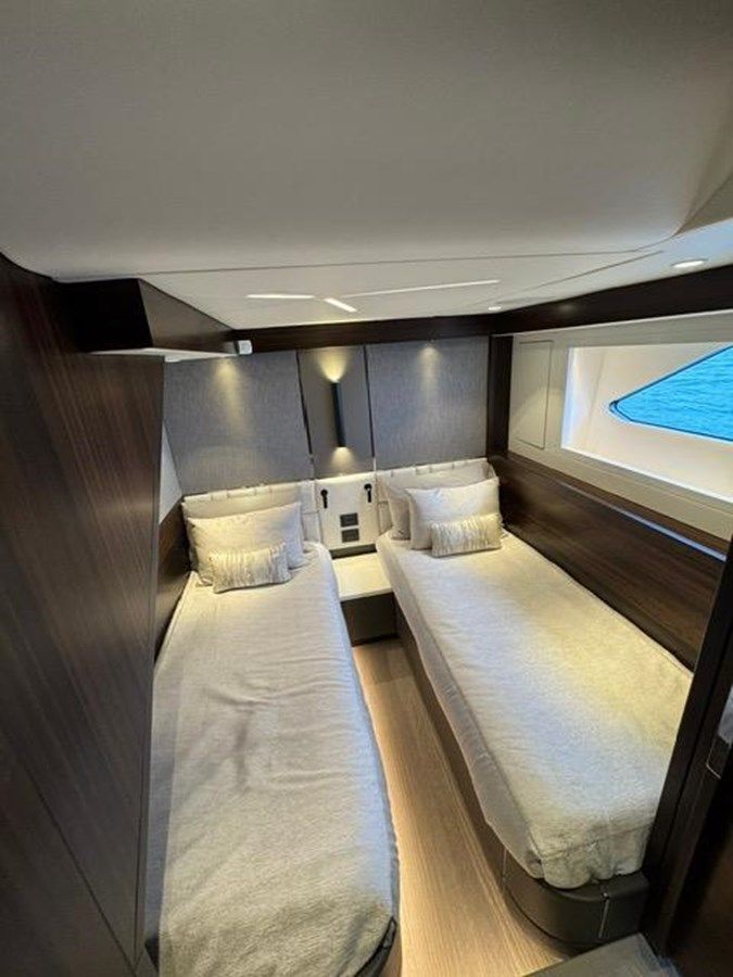 best yacht sales deals 4 Play Manhattan 68