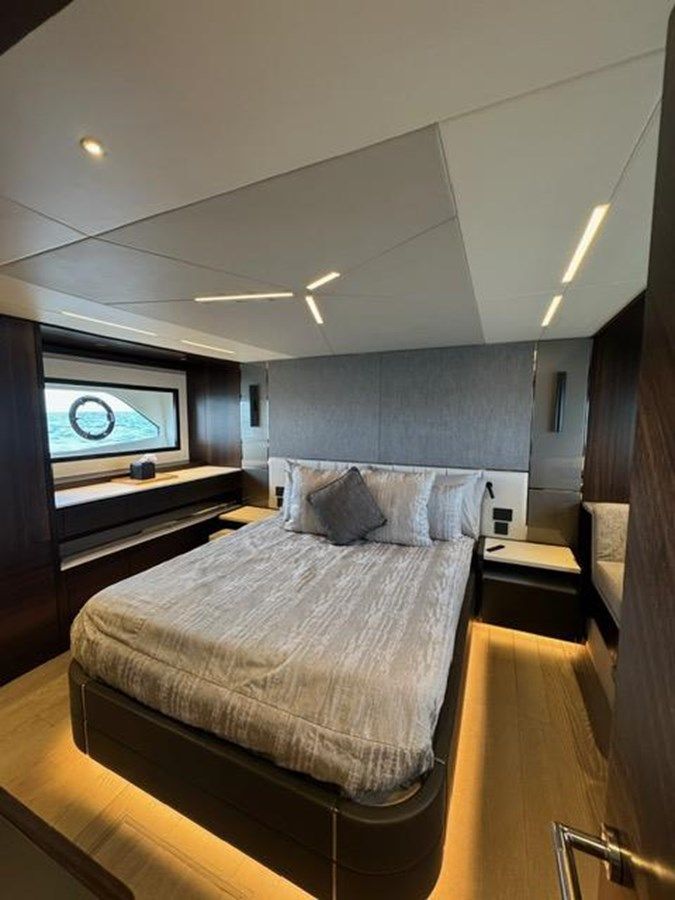 4 Play 2022 yacht sale