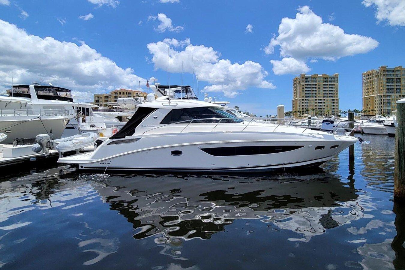 Buy a Sun Daze - SEA RAY at Shestakov Yacht Sales