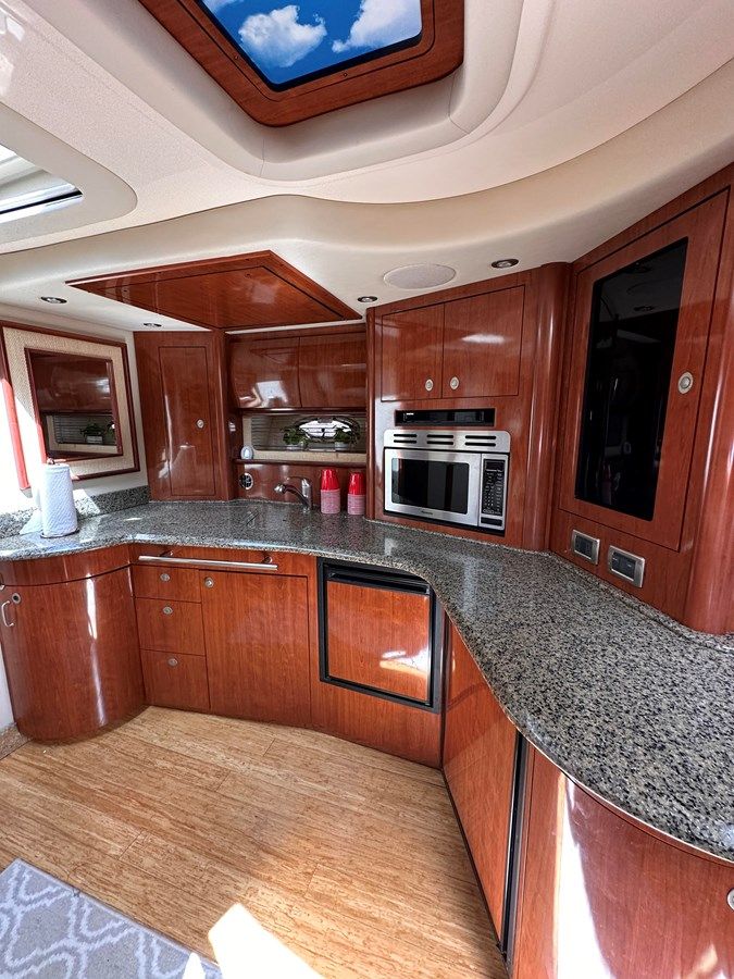 Продажа яхты SEA RAY SUNDANCER 44 - SEA RAY