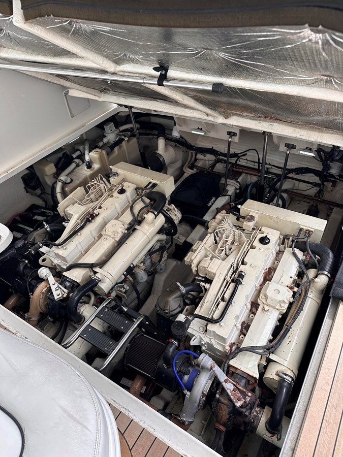 Купить яхту SEA RAY SUNDANCER 44 2005 в Shestakov Yacht Sales