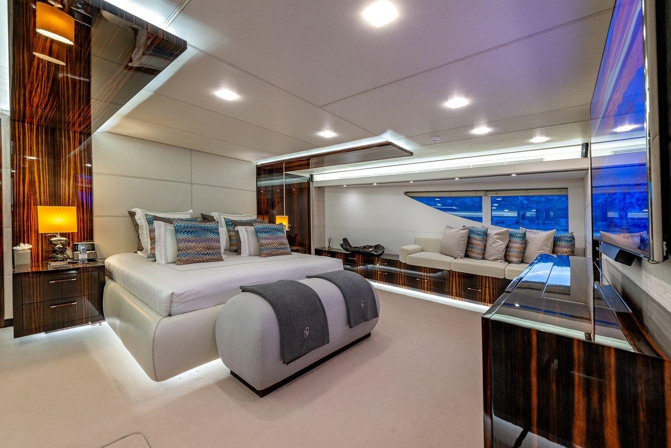 the best price on GEMS II Tamsen Yachts 41m