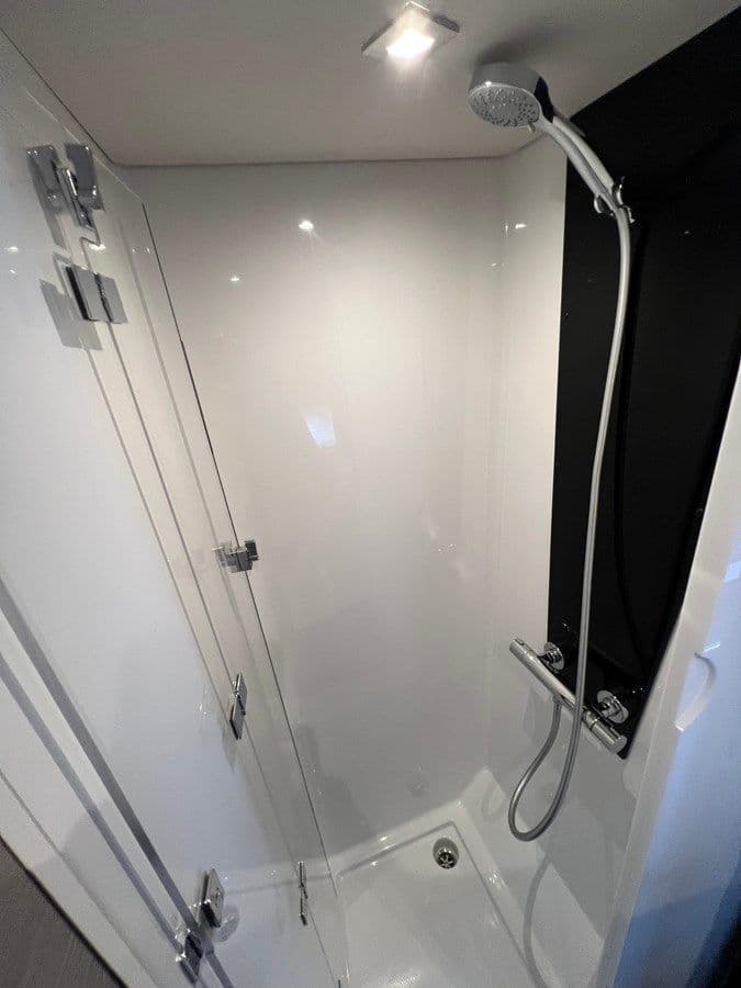 Стоимость яхты Freedom 44