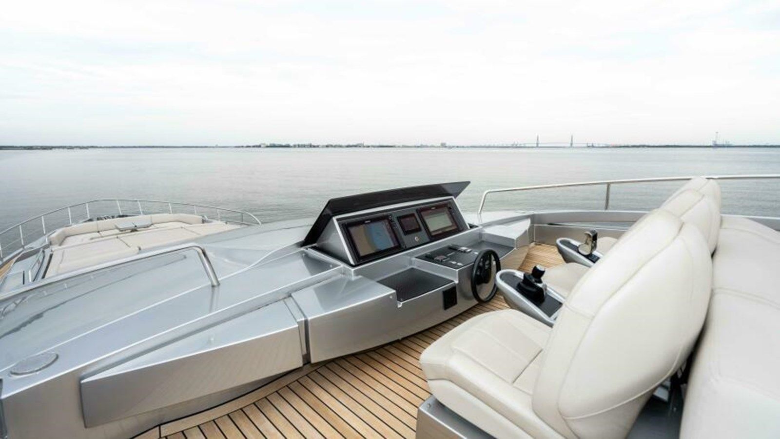 Купить яхту STALLION 9X в Shestakov Yacht Sales