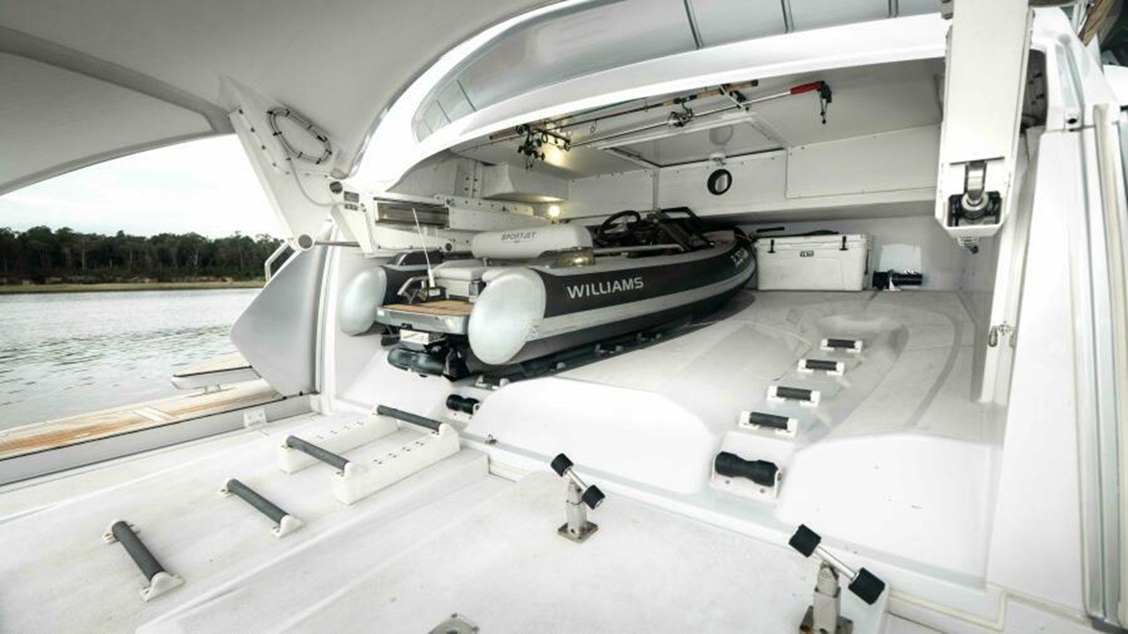 Лучшие предложения покупки яхты STALLION 9X