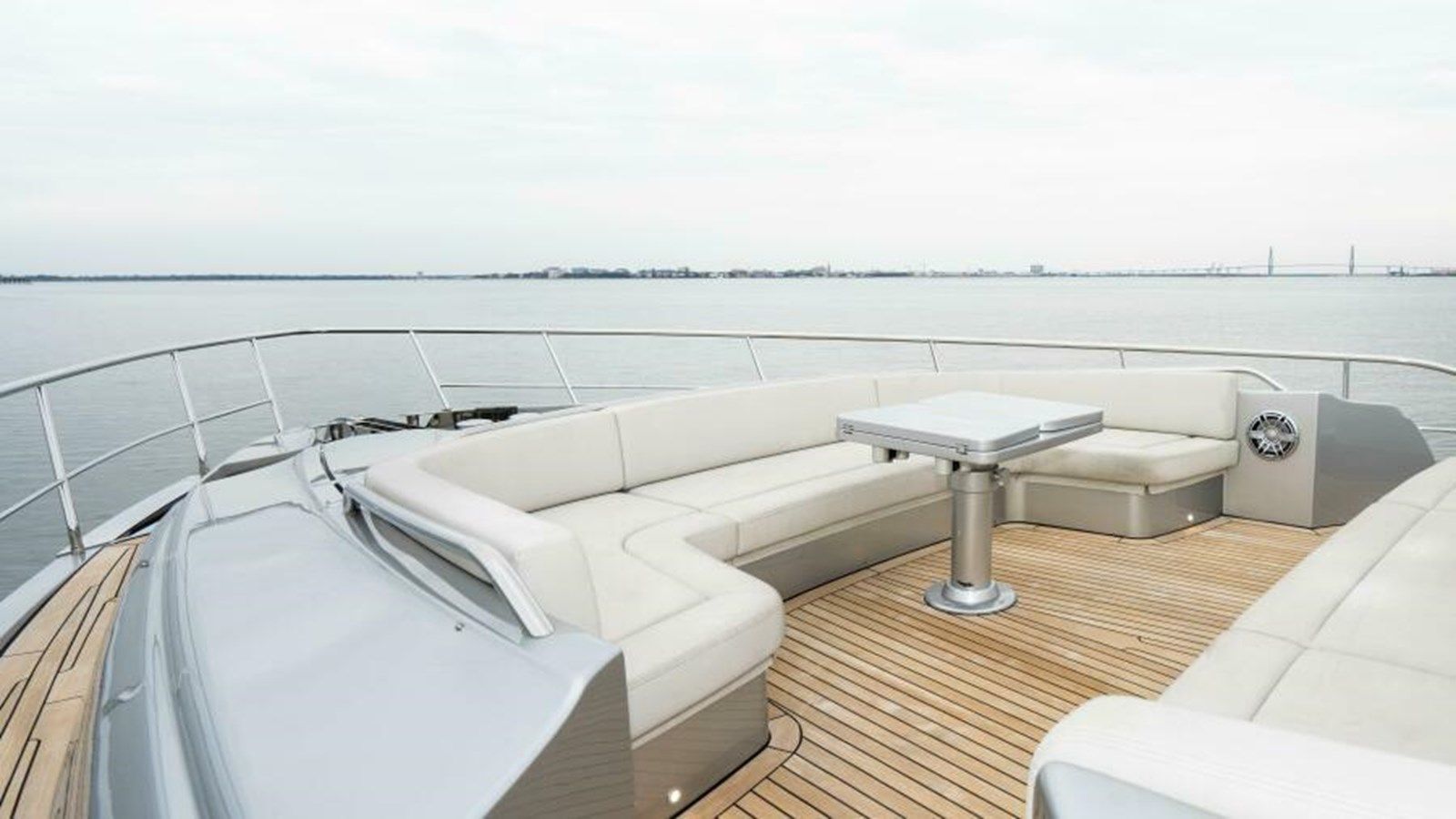 Купить яхту STALLION - PERSHING в Shestakov Yacht Sales