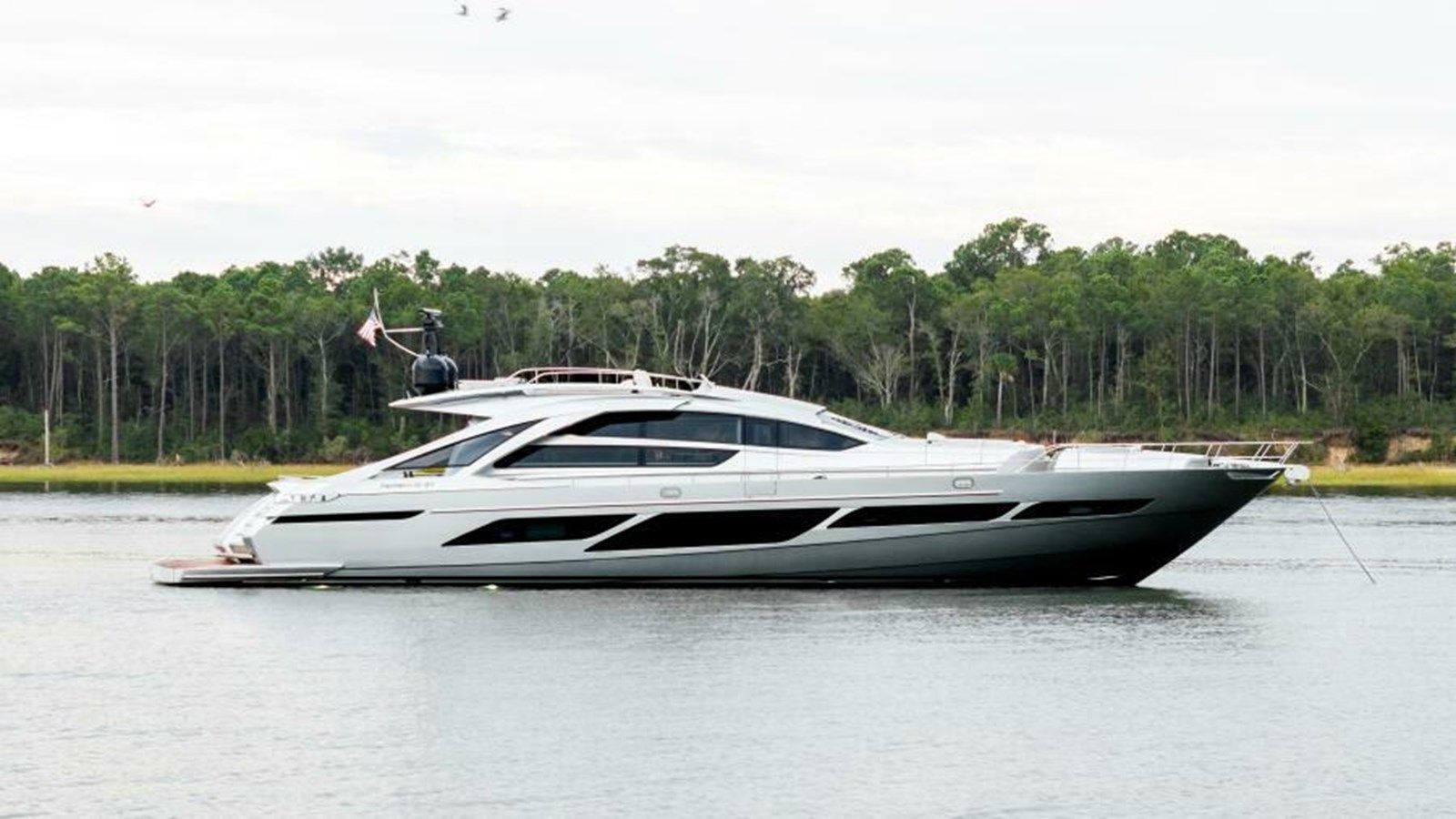Купить яхту STALLION - PERSHING в Shestakov Yacht Sales