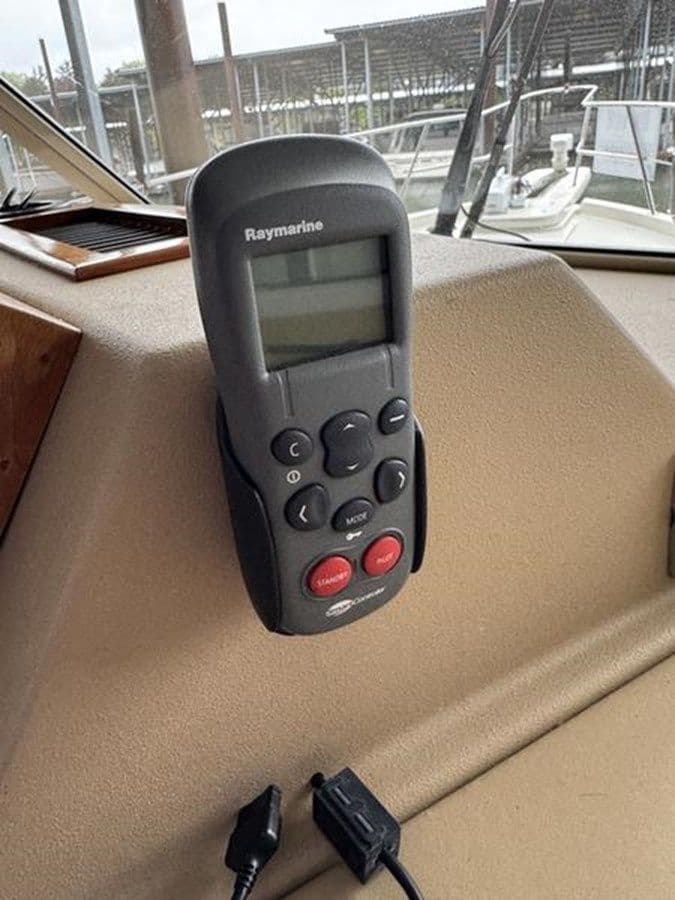 Продажа яхты 2005 Meridian 490 Pilothouse 49