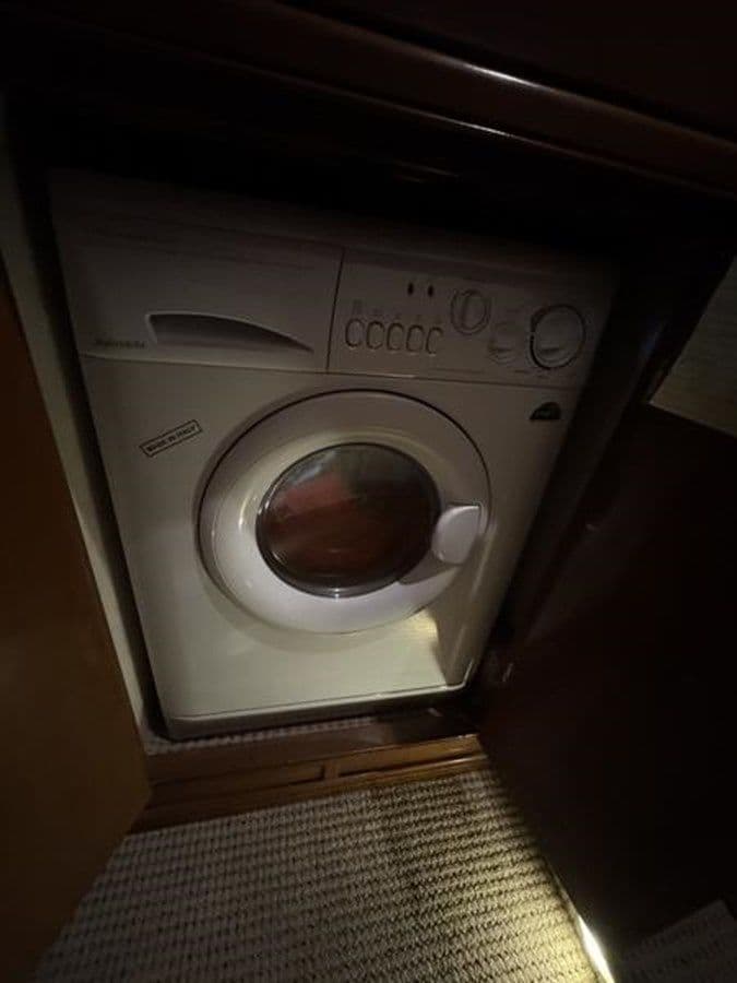 Купить яхту 2005 Meridian 490 Pilothouse - Meridian в Shestakov Yacht Sales