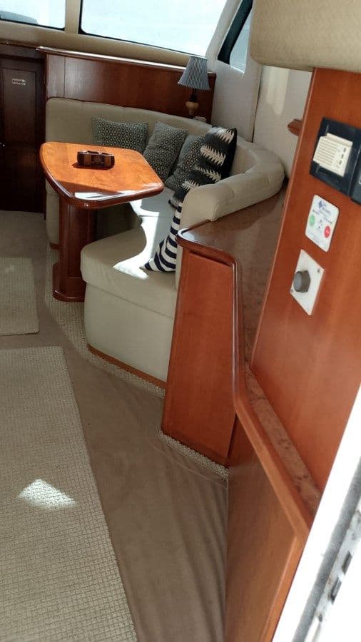 Лучшая цена на Silverton 45 Convertible 47