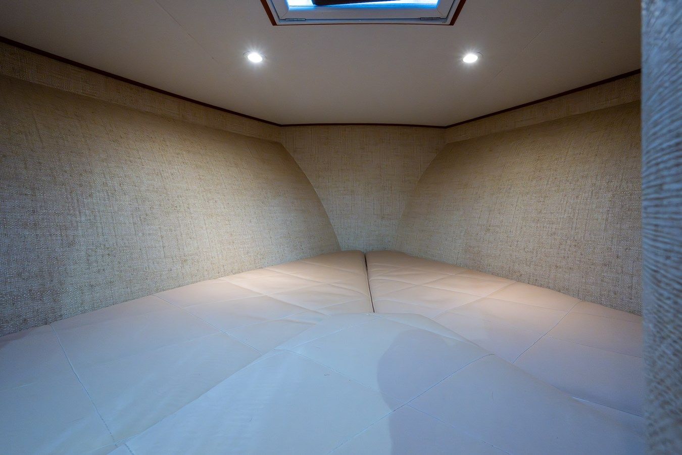 the best price on MO BETTA