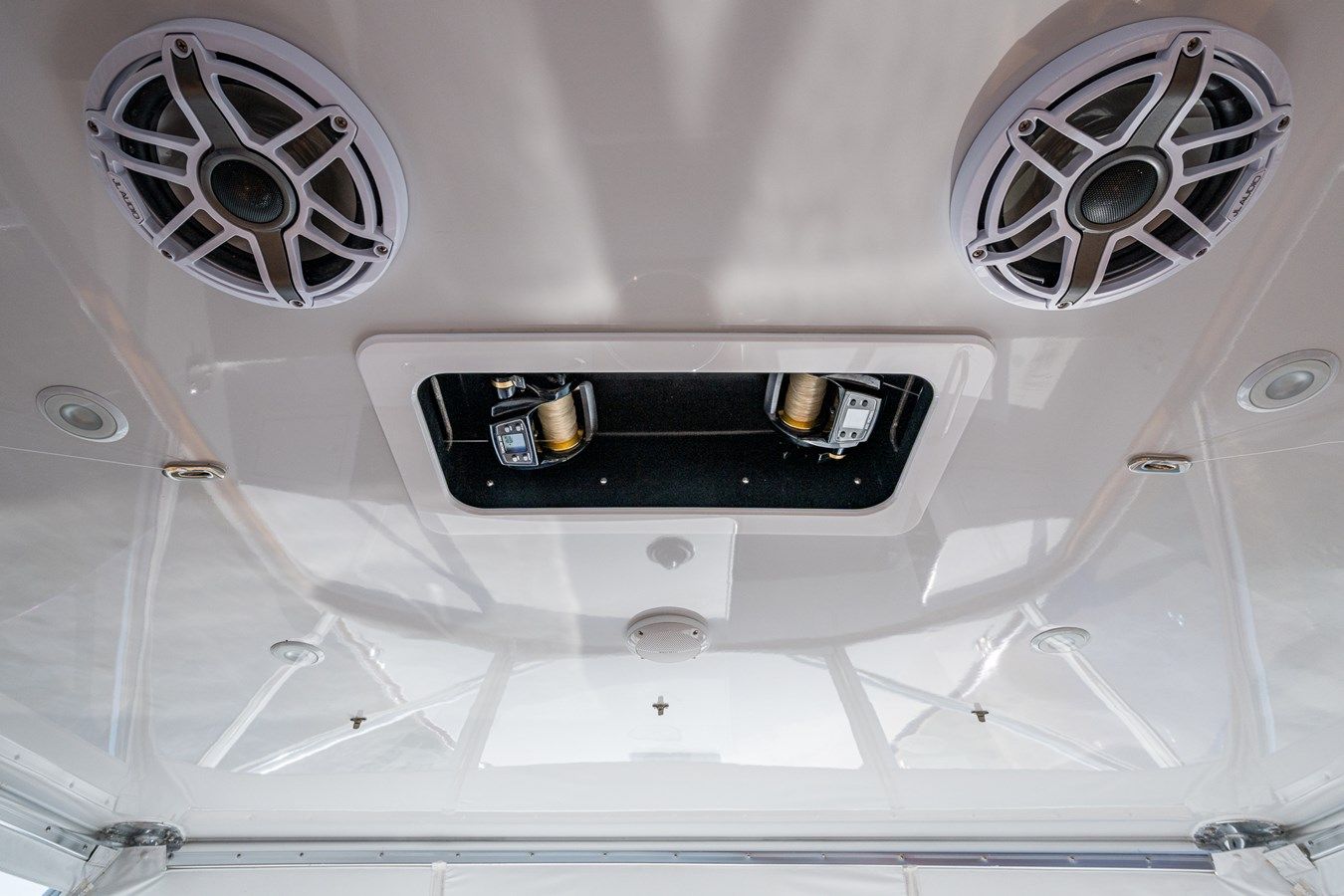 MO BETTA - BILLY KNOWLES yacht sale