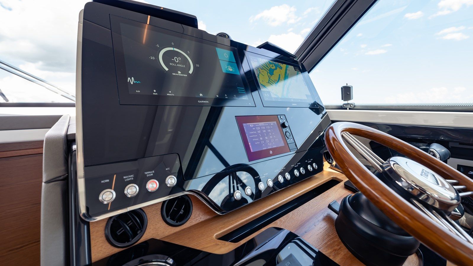 Buy a Lorax at Shestakov Yacht Sales