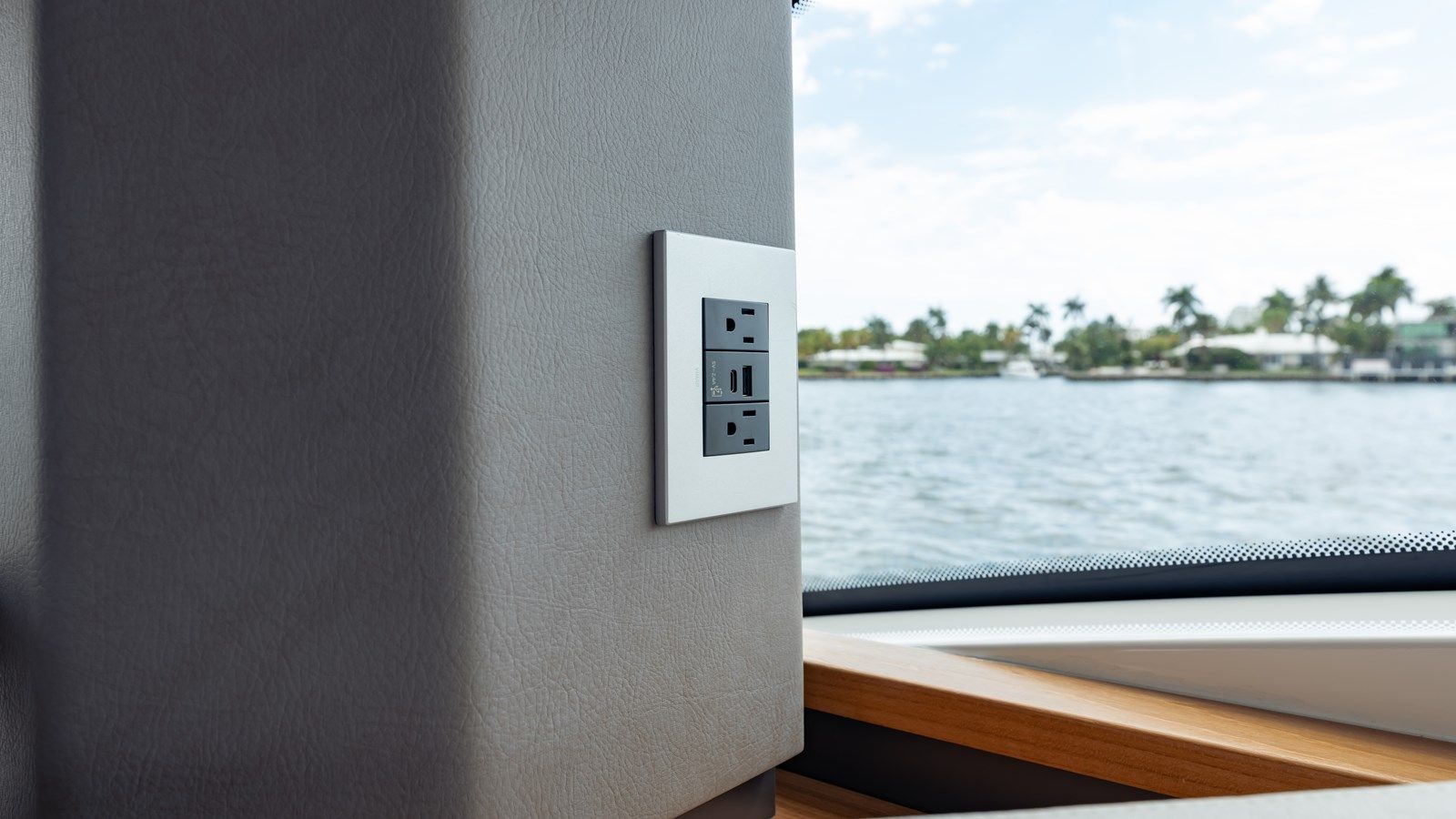 best yacht sales deals Lorax - Tiara