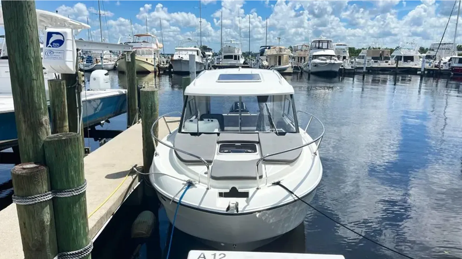 Buy a 2023 Beneteau Antares 7 OB 25 at Shestakov Yacht Sales