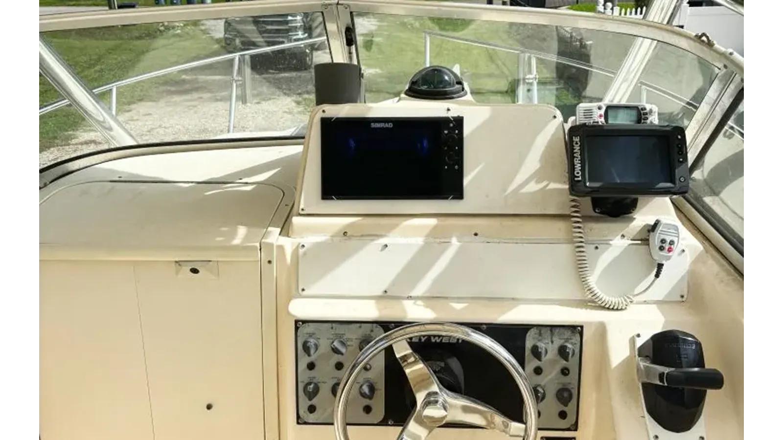 the best price on 2005 Key West 2300 Walkaround