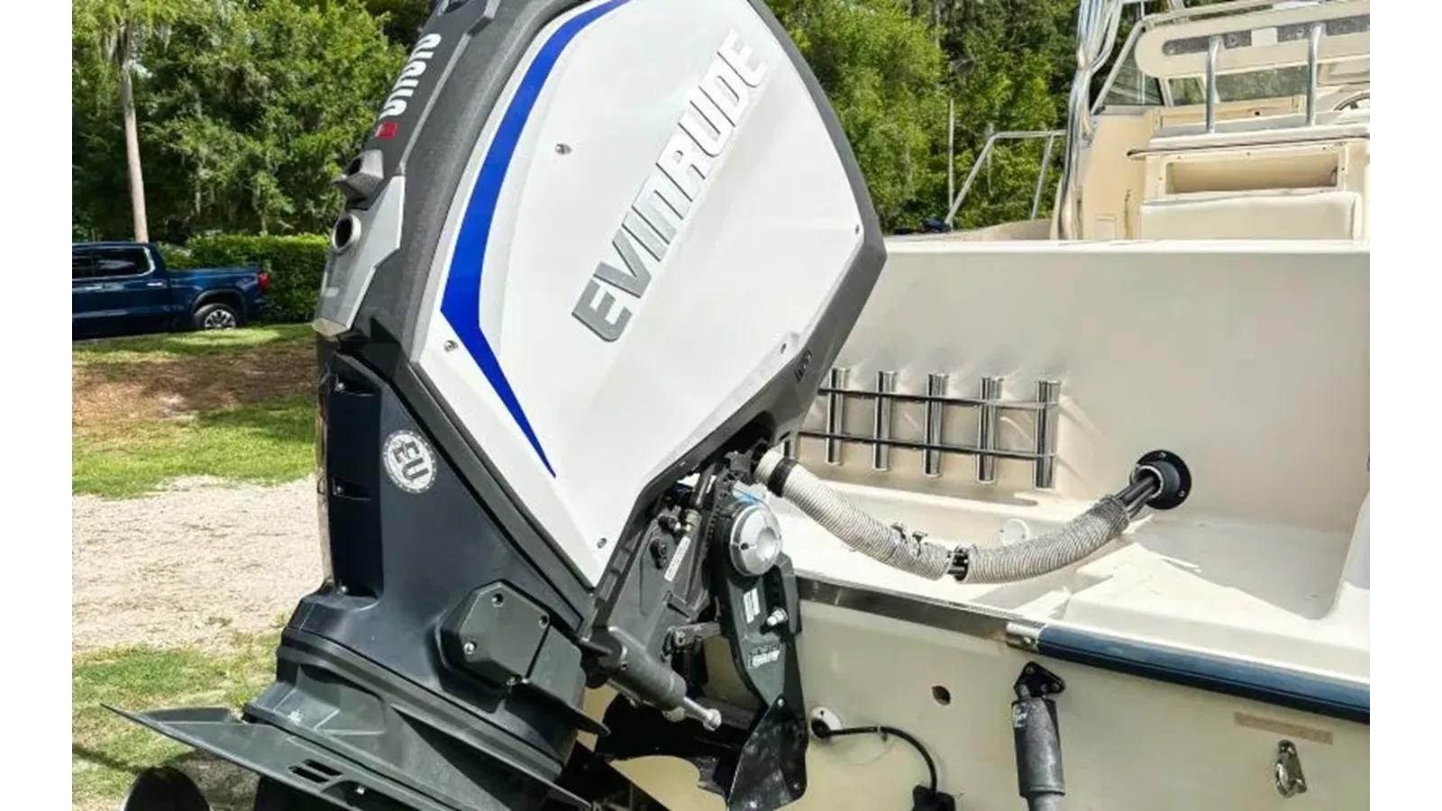 2005 Key West 2300 Walkaround - KEY WEST yacht sale