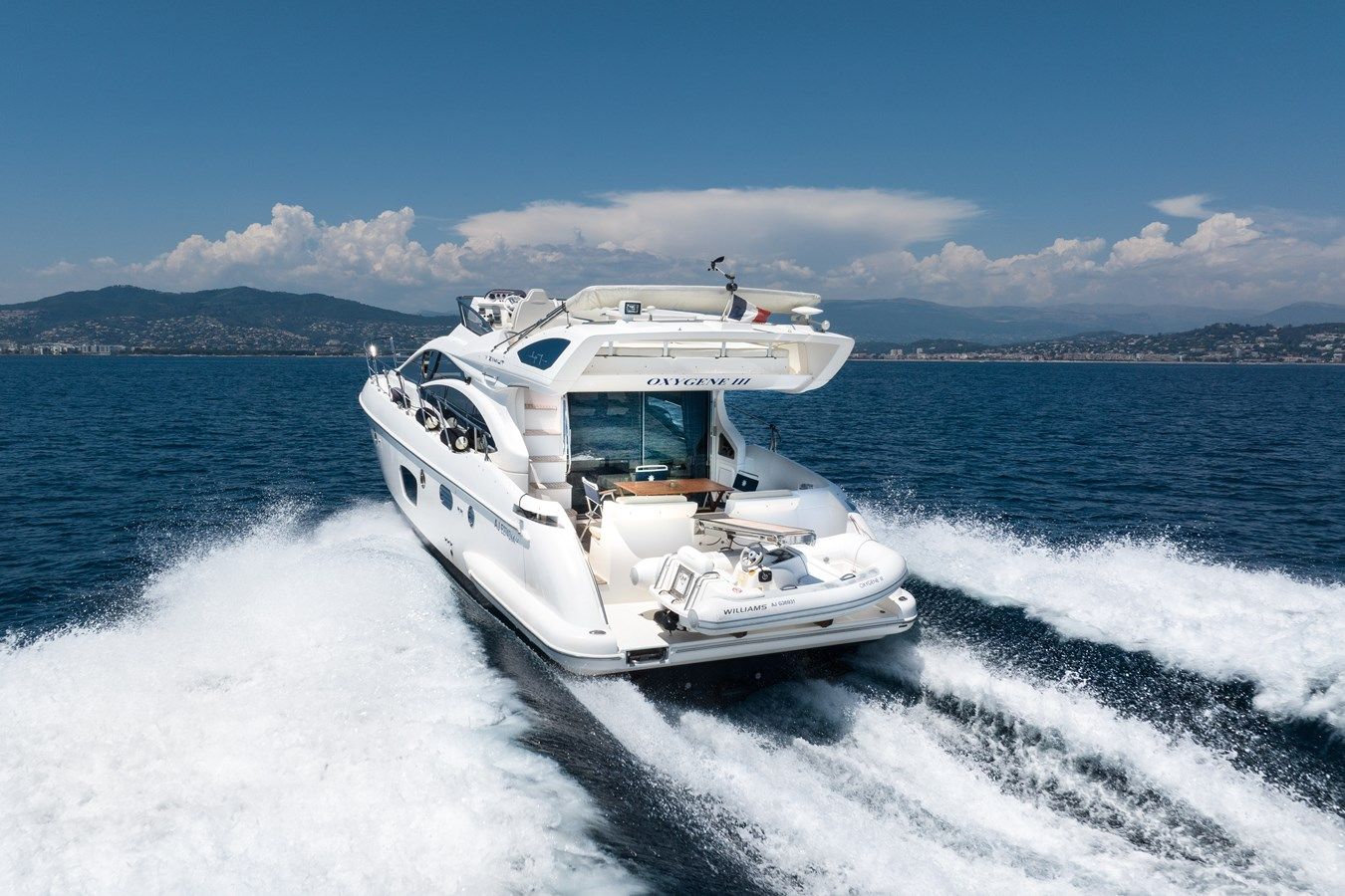 OXYGENE III Azimut 47 Fly price