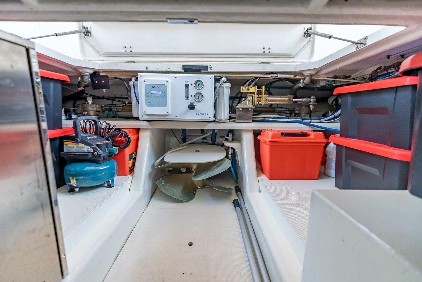 Buy a MOUNTAIN MERMAID - OFFSHORE YACHTS at Shestakov Yacht Sales