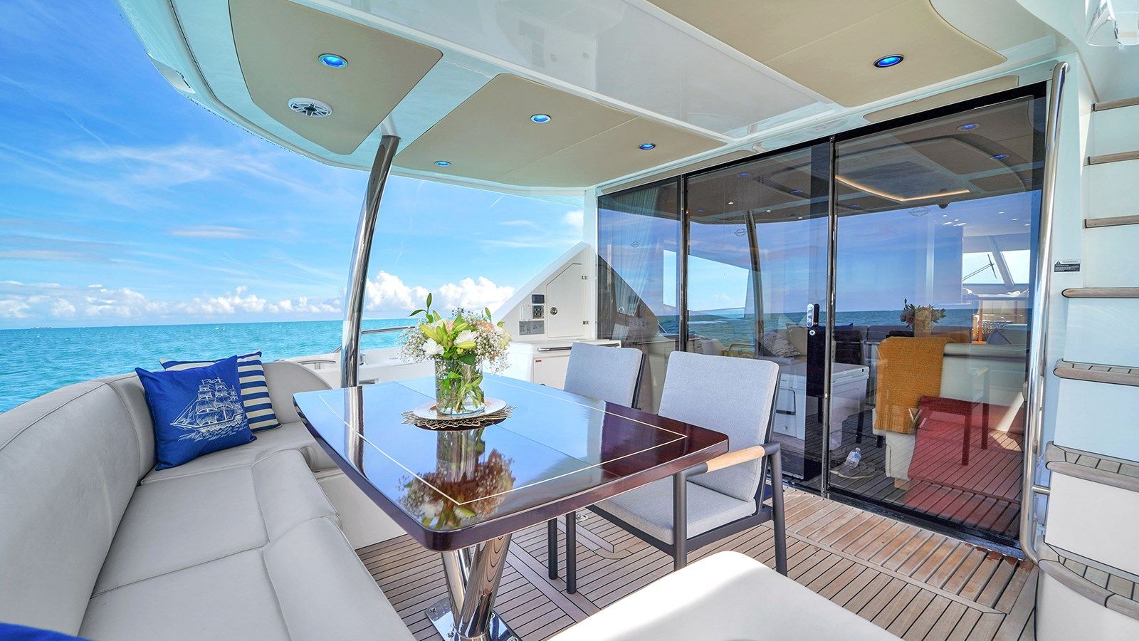 Продажа яхты M4 - Sunseeker