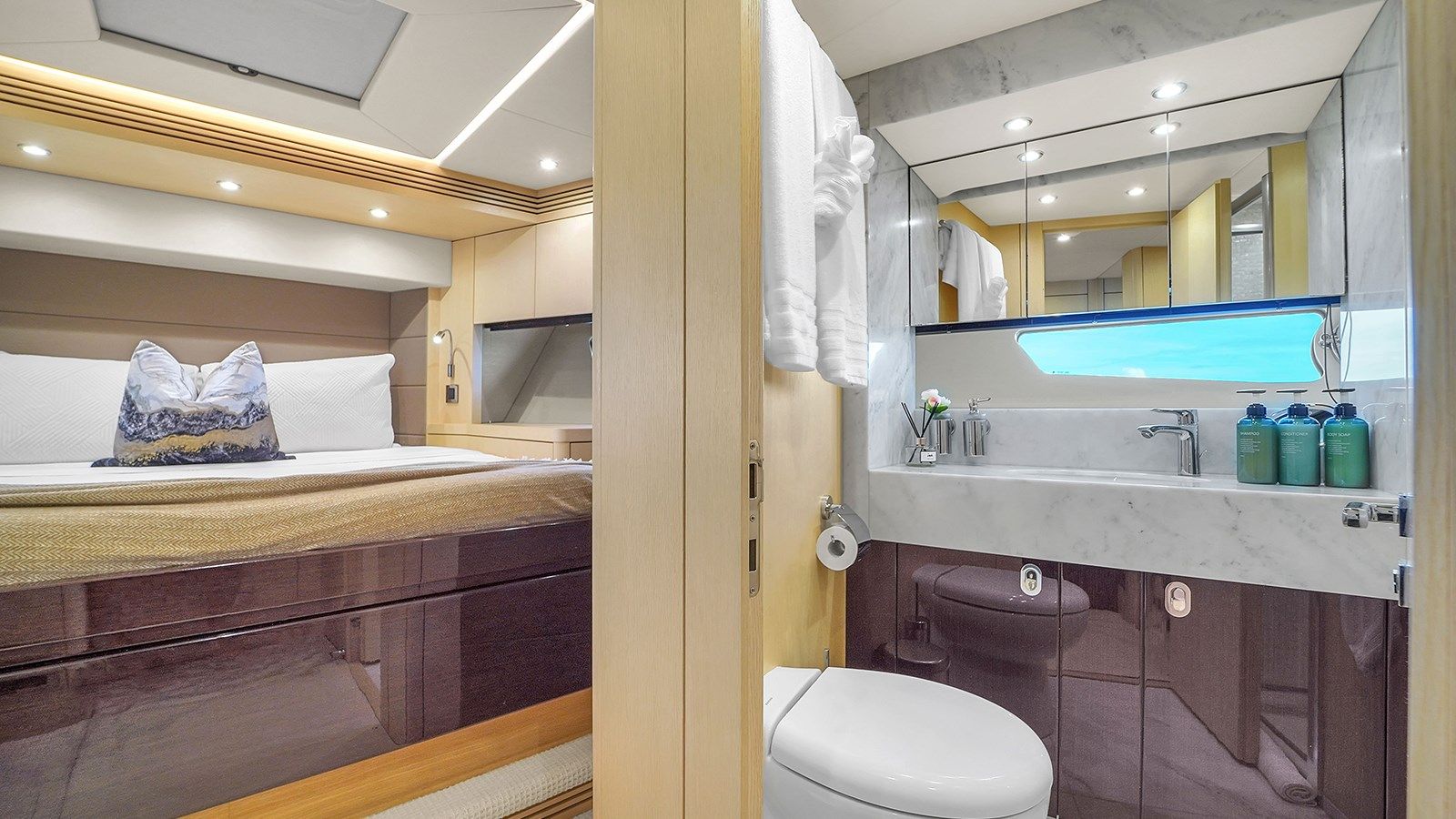 Купить яхту M4 - Sunseeker в Shestakov Yacht Sales