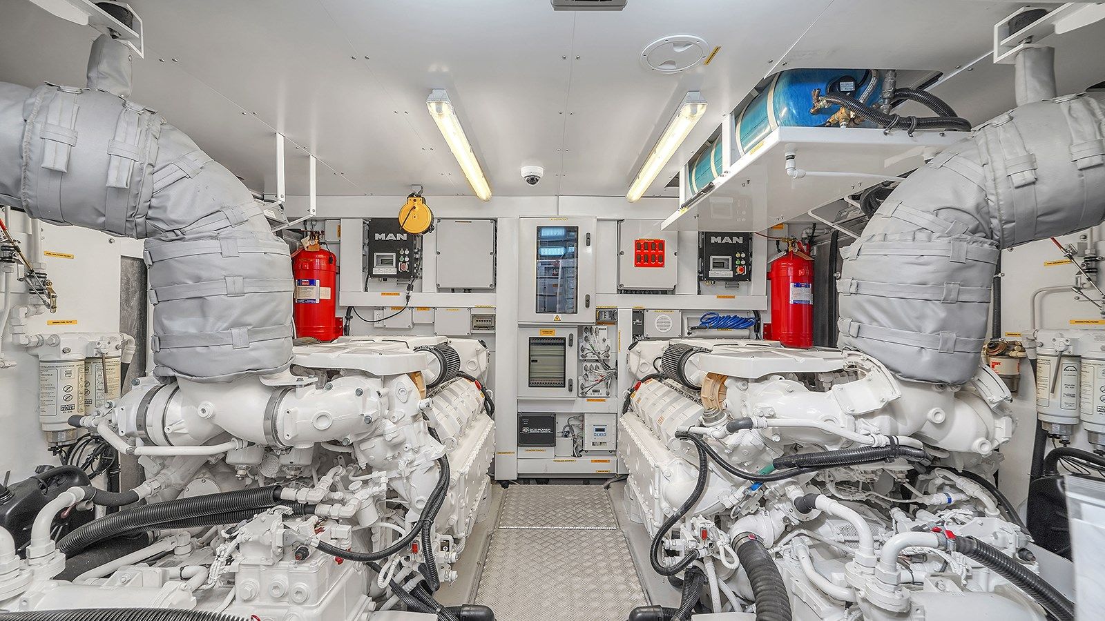 Стоимость яхты M4 - Sunseeker