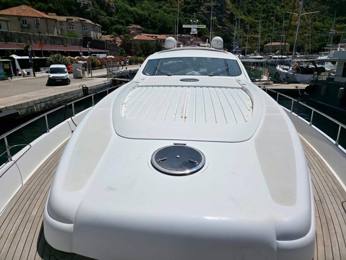 Buy a yacht EVAZIONE Pershing 76