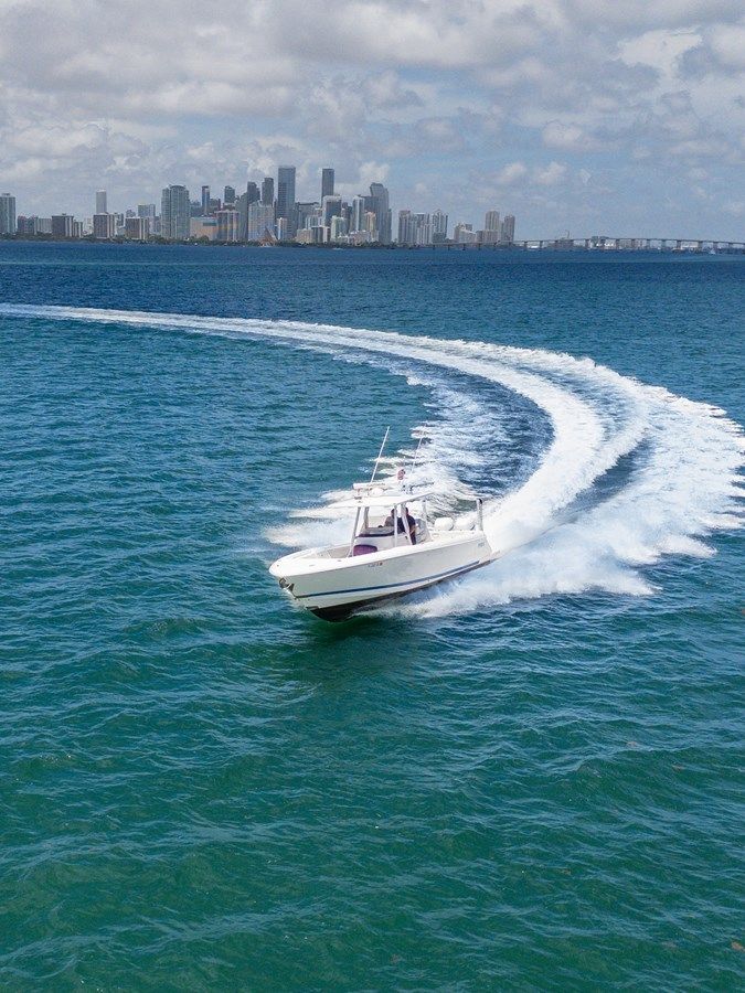 345 Nomad FE - INTREPID POWERBOATS INC
