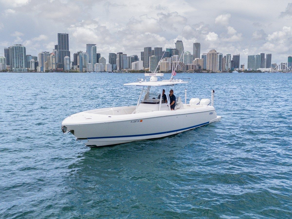 Купить яхту 345 Nomad FE 2021 в Shestakov Yacht Sales