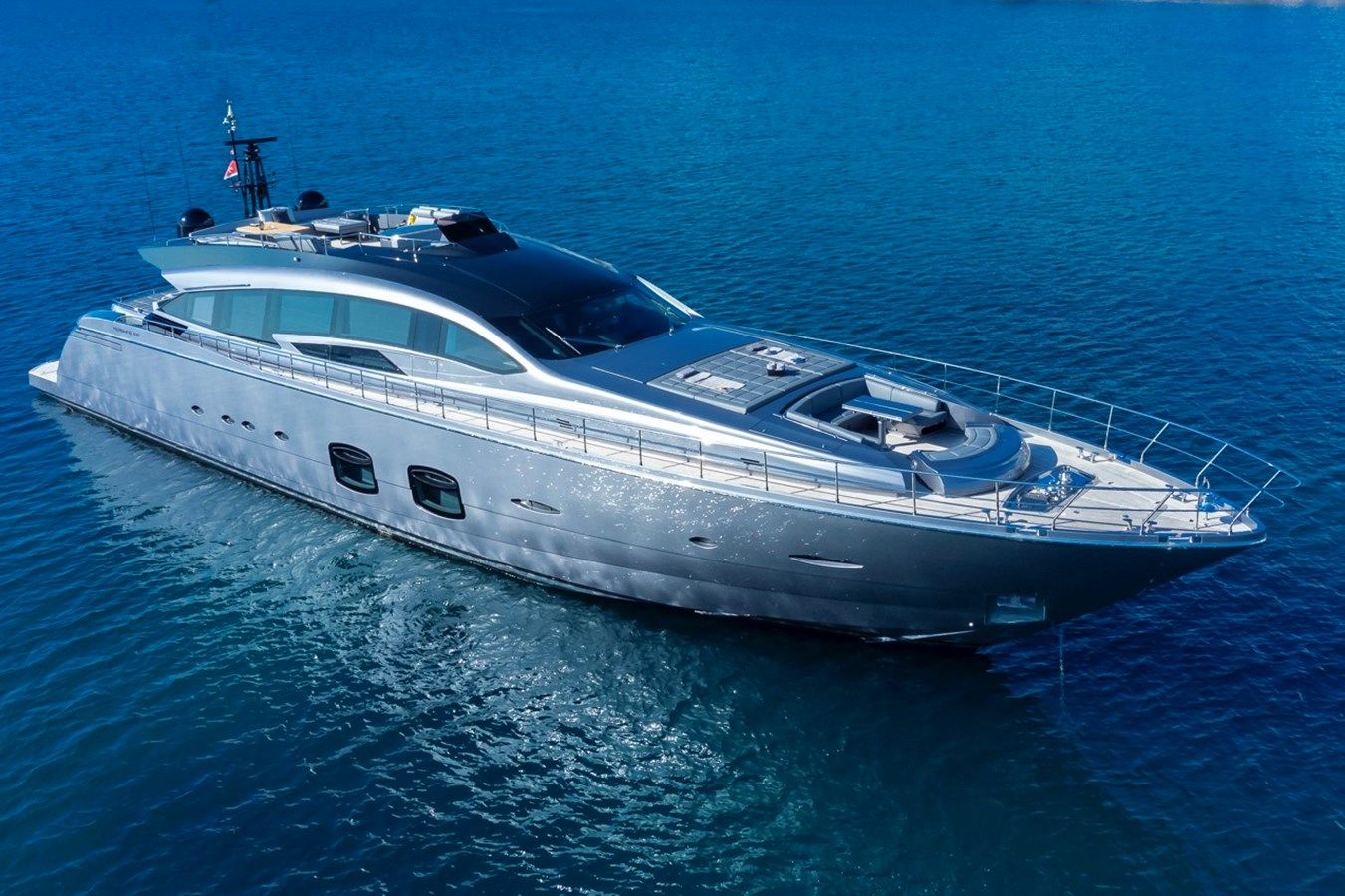 Купить яхту Aldebaran III 109 в Shestakov Yacht Sales